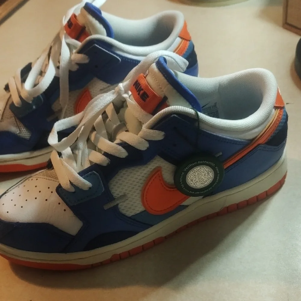 Size 7 Men's Orange Blue And White Nike Dunks With Verified Authenticity Coins - Picture 4 of 16